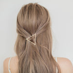 LA MODA METALLIC TRIANGLE CLIP