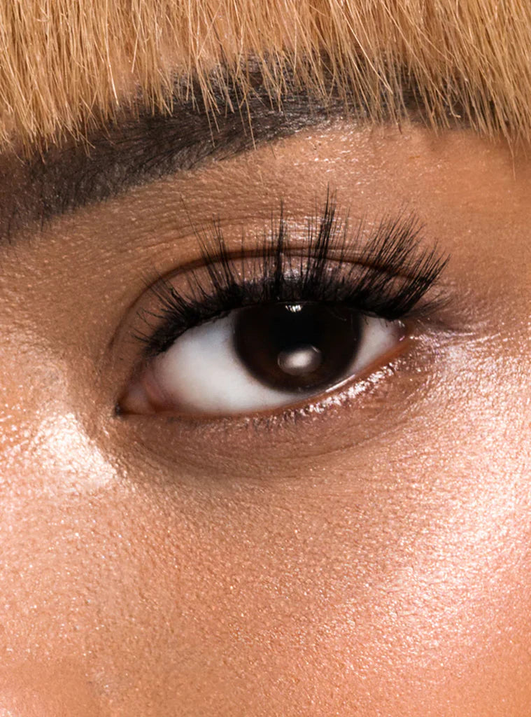 ABSOLUTE NEW YORK LASHES  Beyond Magnetic Eyeliner Lashes
