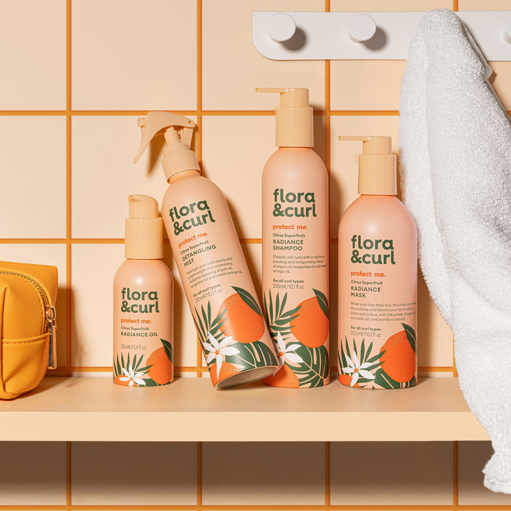 FLORA & CURL protect me. Citrus Superfruit Radiance Shampoo 300ml